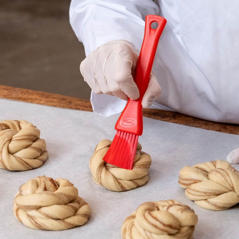 How to Use a Pastry Brush
